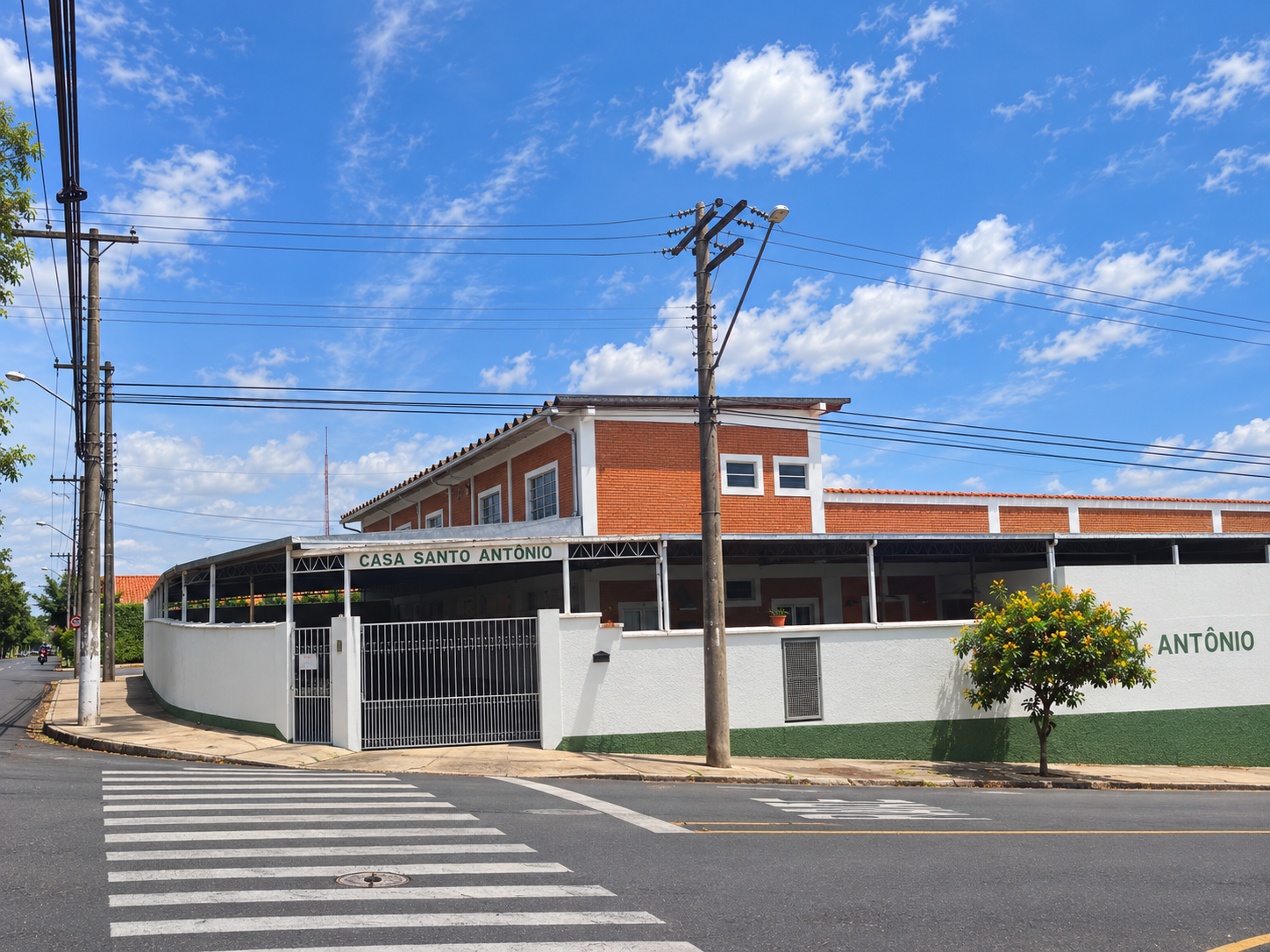 Fachada da Casa de Santo Antônio em Mogi Mirim